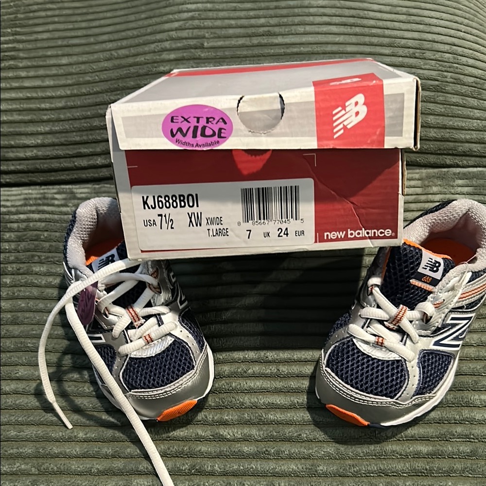 New Balance Kids' Blue and Orange Sneakers XWIDE brand new